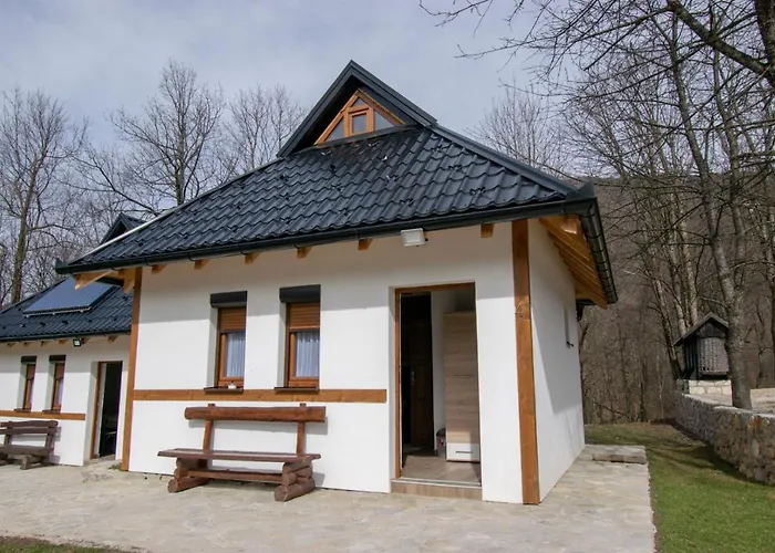 Inn Hajducka Cesma *